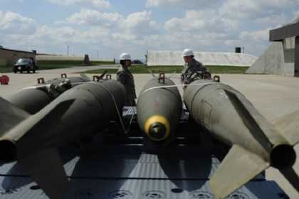 ABŞ İranda mülki şəxslərin yaşadığı evə 900 kiloqramlıq bomba atıb