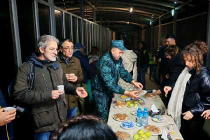 Azərbaycan vasitəsilə 45 ölkənin 1317 vətəndaşı İrandan təxliyə olunub