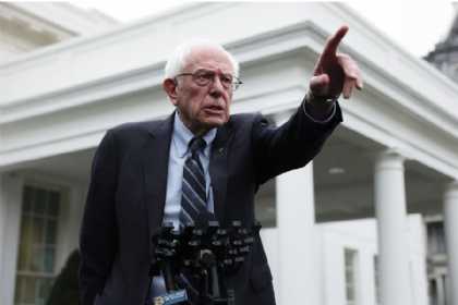 Sanders: İranla müharibə ABŞ-a 1 trilyon dollara başa gələcək