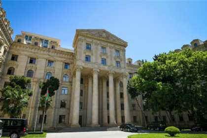 XİN-dən Dünya Azərbaycanlılarının Həmrəyliyi Günü və Yeni il münasibətilə təbrik