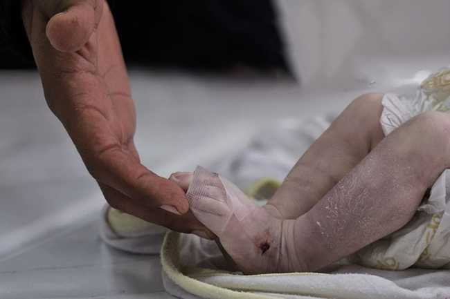 Qəzzada daha bir körpə soyuqdan ölüb