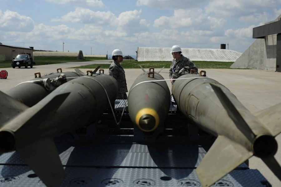 ABŞ İranda mülki şəxslərin yaşadığı evə 900 kiloqramlıq bomba atıb