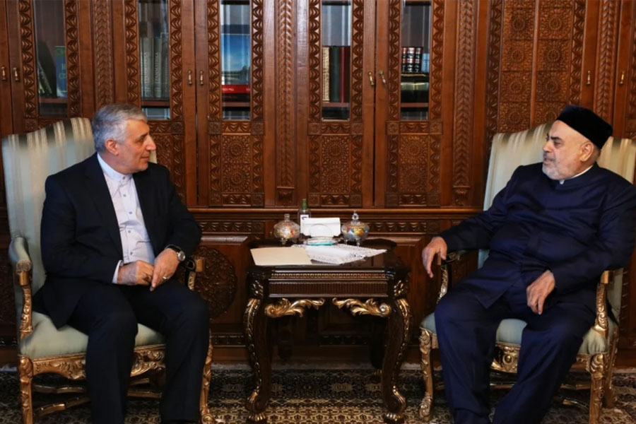 Allahşükür Paşazadə İran səfirini qəbul edib