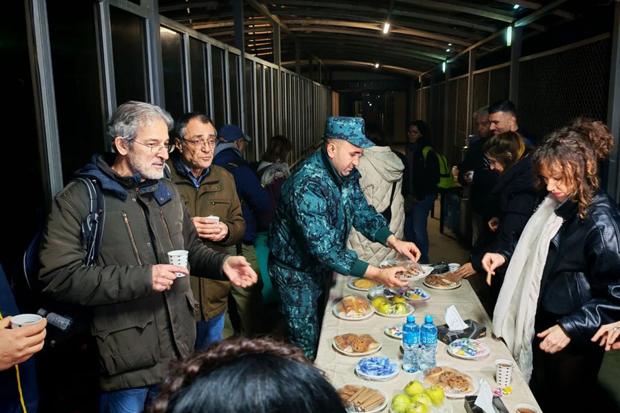 Azərbaycan vasitəsilə 45 ölkənin 1317 vətəndaşı İrandan təxliyə olunub