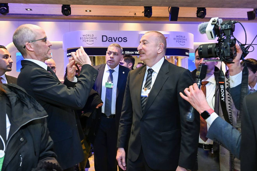 İlham Əliyev Ümumdünya İqtisadi Forumu çərçivəsində panel iclasda iştirak edib