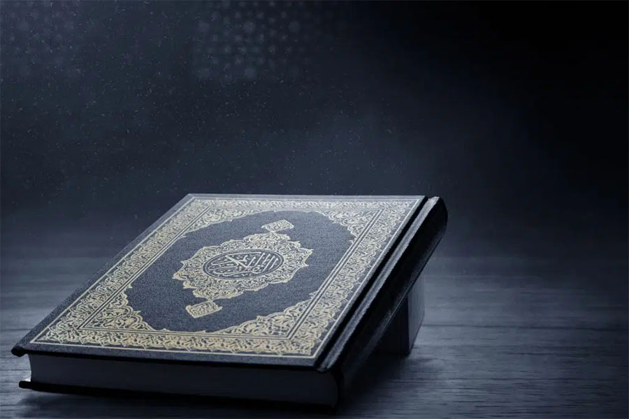 Quran oxumaq haqqında 40 hədis