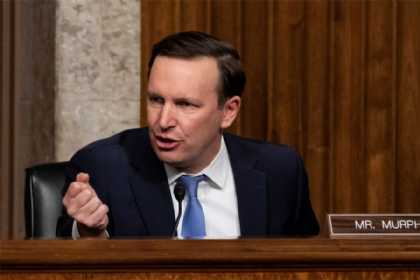 ABŞ-lı senator: Biz İsrail üzərində təsirə malik olmalıyıq, lakin əksinədir!