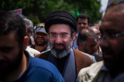 Ayətullah Xameneinin oğlu İranın Ali Rəhbəri seçildi