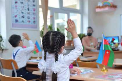 Azərbaycanda şagirdlərin sayı açıqlanıb