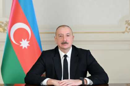 İlham Əliyev Pezeşkiana başsağlığı verib