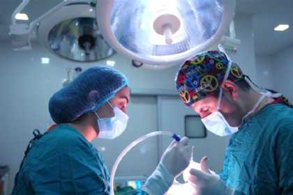 Nazir: Azərbaycanda plastik və estetik cərrahiyyə üzrə vəziyyət yaxşılaşıb