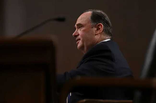 ABŞ-ın Hərbi Dəniz Qüvvələri naziri istefa verdi - SƏBƏB