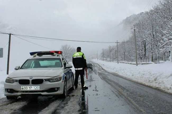 DİN qarlı hava ilə bağlı hərəkət iştirakçılarına müraciət edib