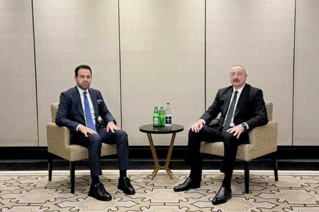 İlham Əliyev Əbu-Dabidə Müsəlman Ağsaqqalları Şurasının baş katibi ilə görüşüb