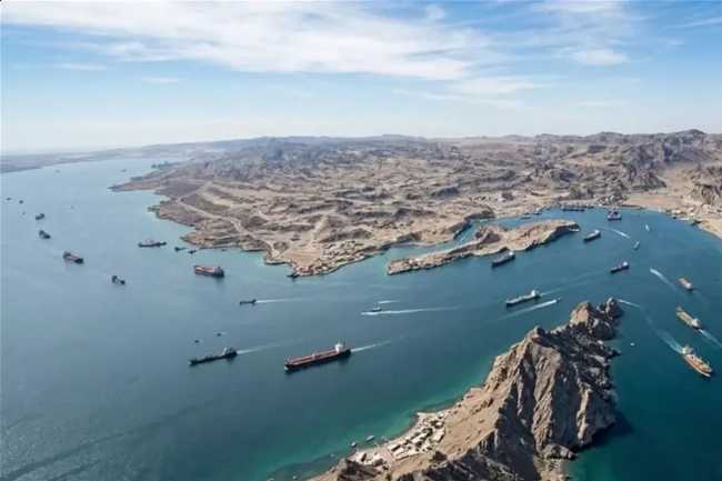 İran: Hörmüz boğazı daha heç vaxt əvvəlki kimi olmayacaq!