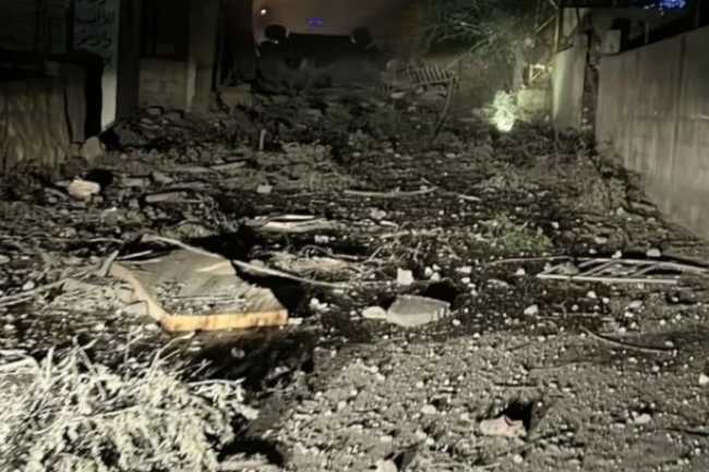 Livanda yeni qətliam: İsrail kəndləri bombalayıb