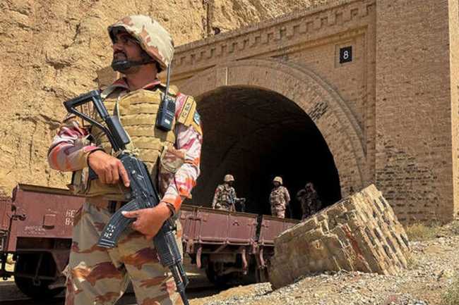 Pakistanda terror: Çox sayda ölən və yaralanan var