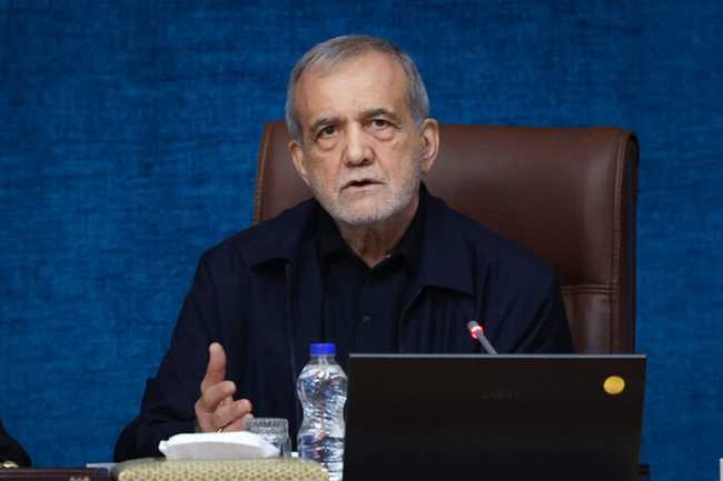 Pezeşkiyan: Medianın əksər hissəsi sionistlərin təsiri altındadır