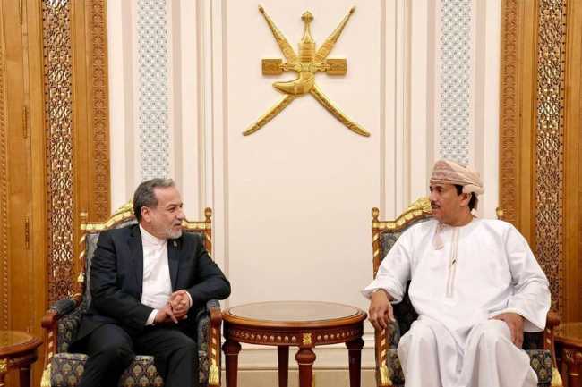 Əraqçi Oman sultanı ilə görüşüb