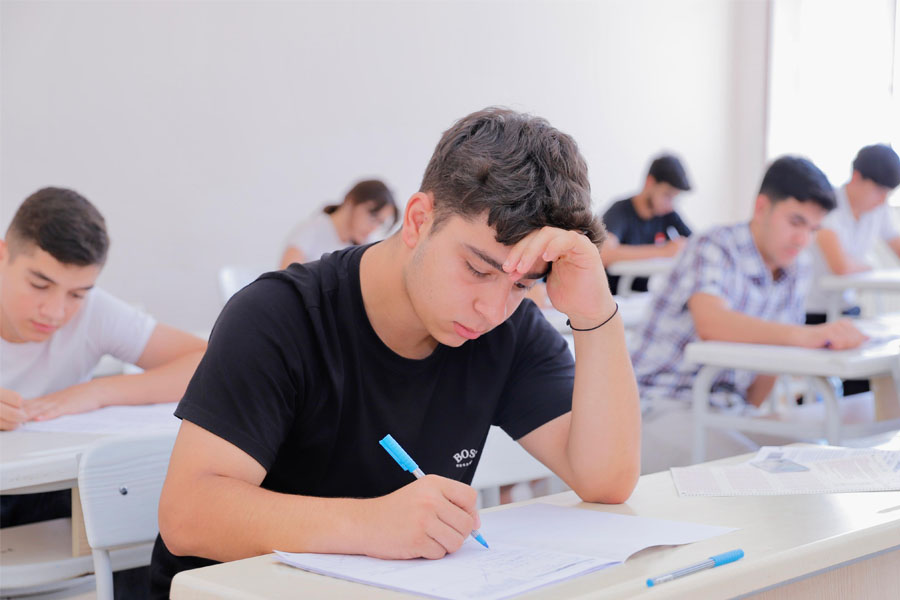 Ali təhsil müəssisələrinə qəbul imtahanına qeydiyyat prosesi başlayır