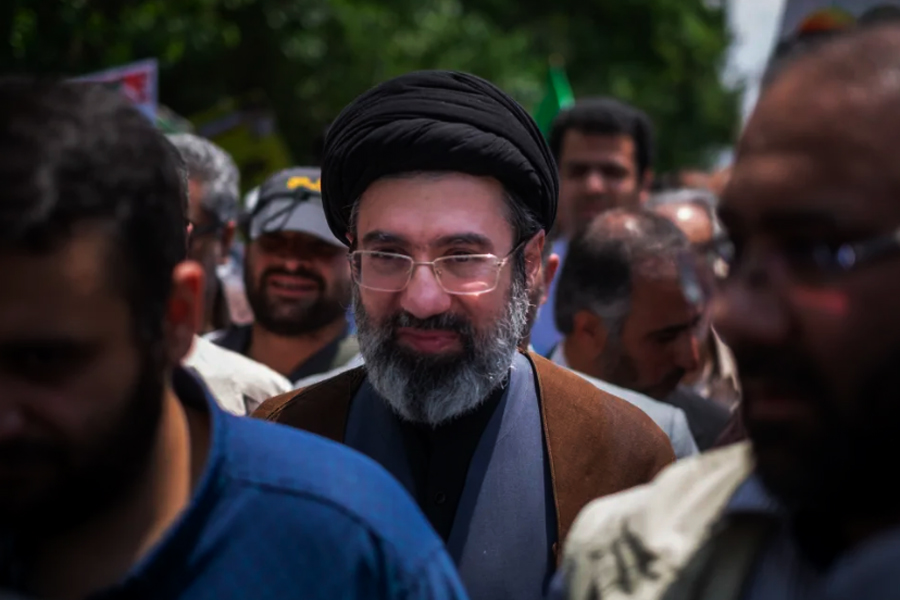 Ayətullah Xameneinin oğlu İranın Ali Rəhbəri seçildi