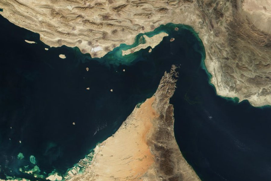 İran: Hörmüz boğazı ABŞ və İsrail üçün bağlı qalacaq