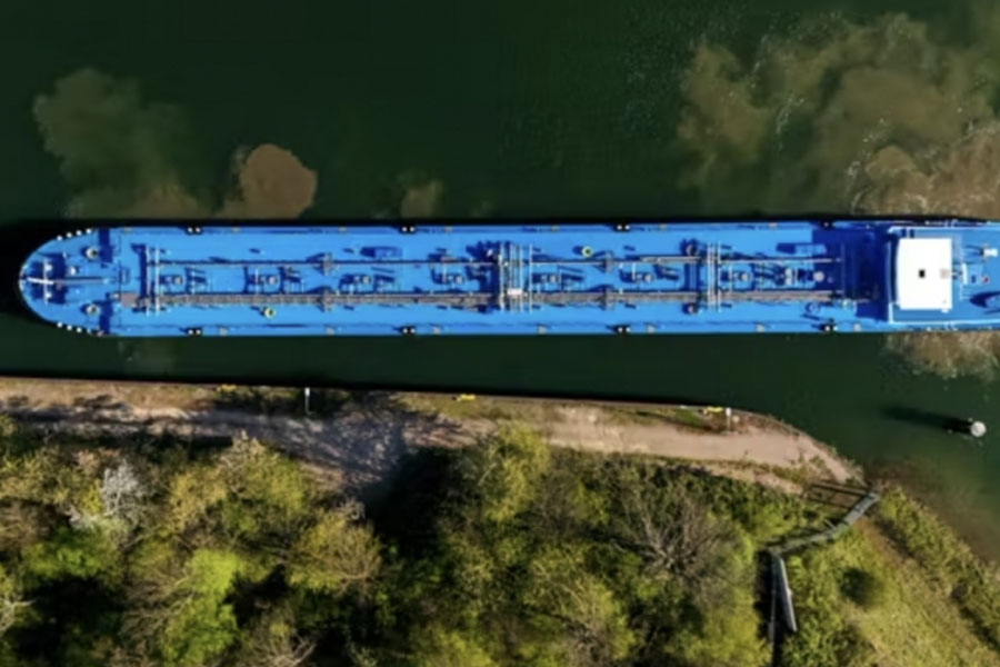 İran İsrailin Livana hücumlarından sonra Hörmüz boğazını bağladı