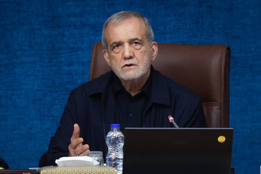 Pezeşkiyan: İranı təslim olmağa məcbur etmək xəyaldan başqa bir şey deyil