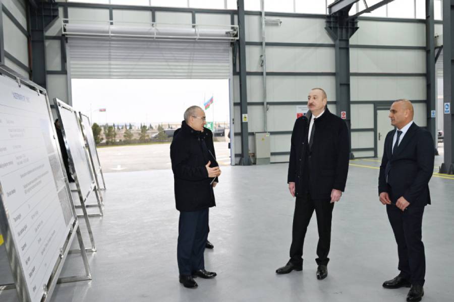 Prezident Sumqayıtda yeni zavodun açılışında iştirak edib