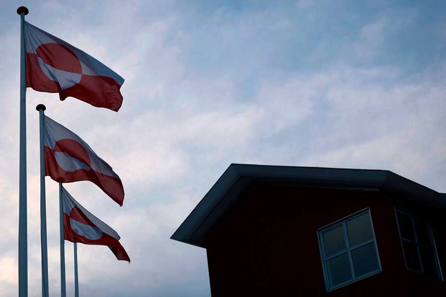  Qrenlandiya Parlamenti təcili iclas keçirəcək -Trampın təhdidlərinə görə