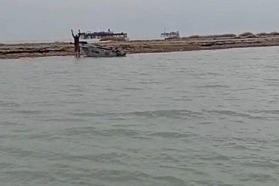 Xəzər dənizində köməksiz qalan balıqçılar xilas edilib