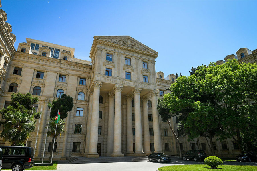 XİN-dən Dünya Azərbaycanlılarının Həmrəyliyi Günü və Yeni il münasibətilə təbrik